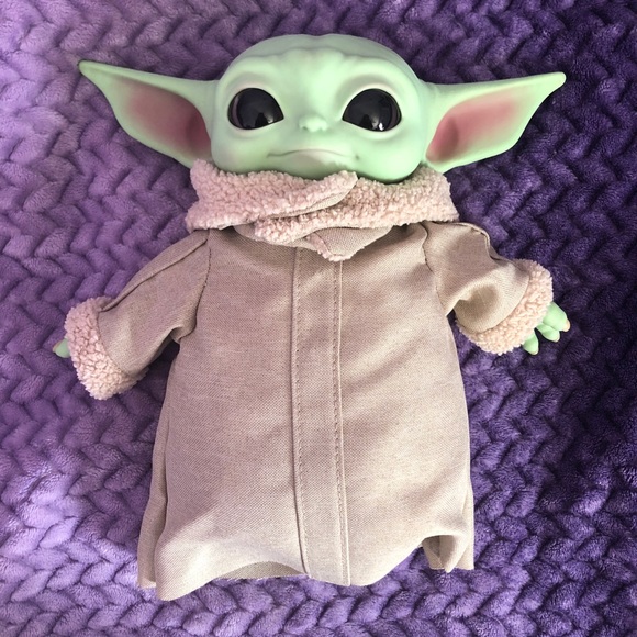 Baby Yoda - Picture 7 of 11
